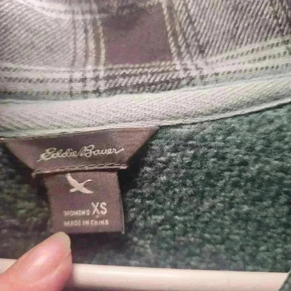 Eddie Bouer woman size XS with hood and elbow pads - Picture 2 of 8